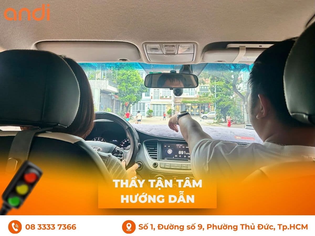 Thầy tận tâm hướng dẫn